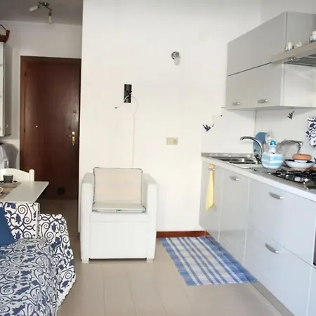 Apartment With Rooftop Swimming Pool *